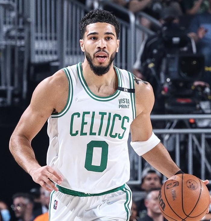 九游中心-塔图姆遭遇十五持续失利，DWG教练压力巨大！-九游中心