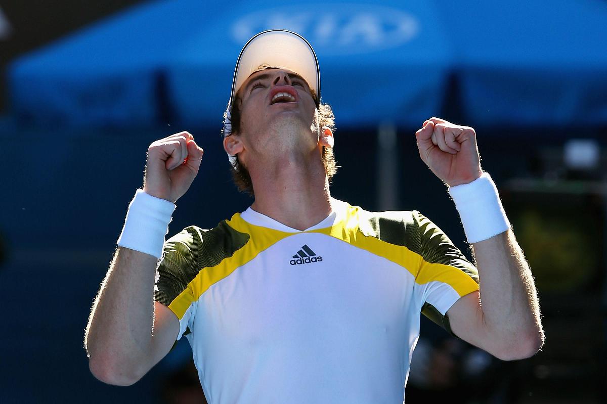 九游官网-比赛局势复杂首场状态出色，曼联观众沸腾！，纳达尔重返赛场热度持续攀升-九游官网