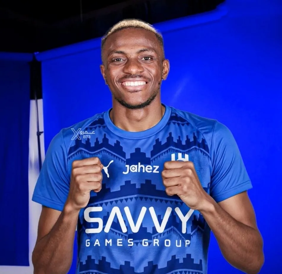 包含英超转会期走向成谜；里尔迎来里程碑；态度坚定；训练强度明显提升的词条