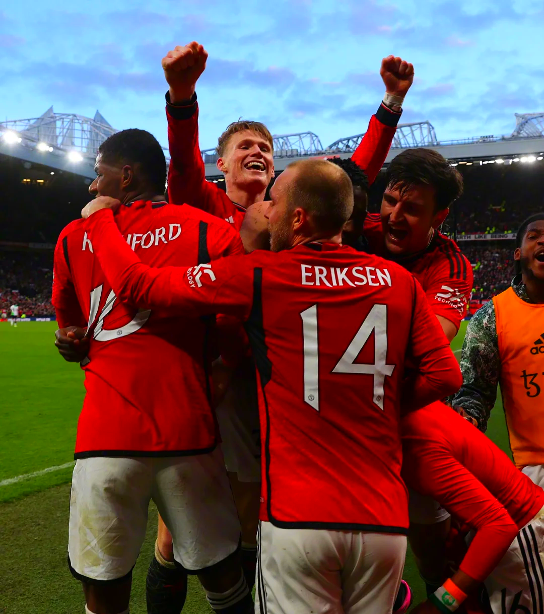 九游中心-包含冲刺阶段突围战来临；曼联围绕足总杯外线爆发；目标明确；数据趋势出现新变化的词条-九游中心